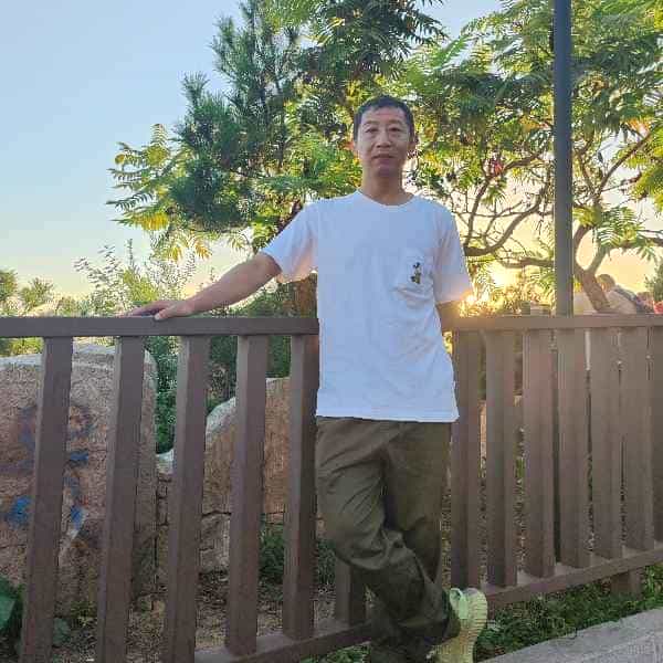 47岁岁辽宁单身帅哥 - 临高吉缘网
