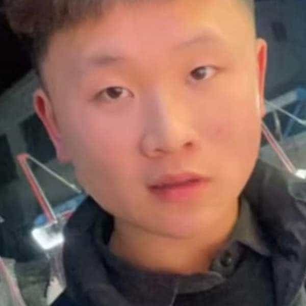 22岁岁河南单身帅哥 - 临高吉缘网